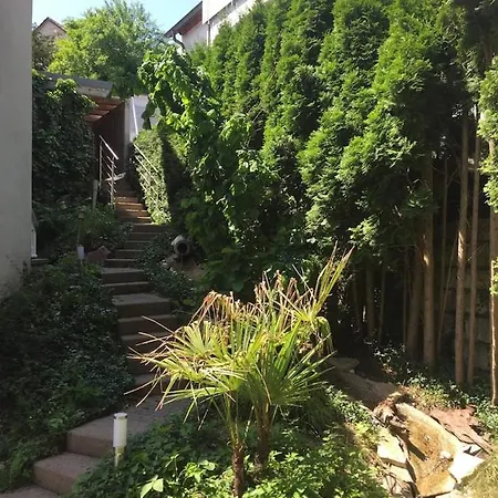Denzenberg / Mit Garten / Free Parking 투빈겐